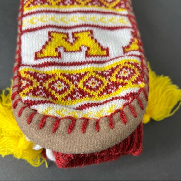 UNIVERSITY of MINNESOTA Muk Luks slipper socks Women’s S/M 5-7 GOPHERS New NWT - Picture 4 of 8